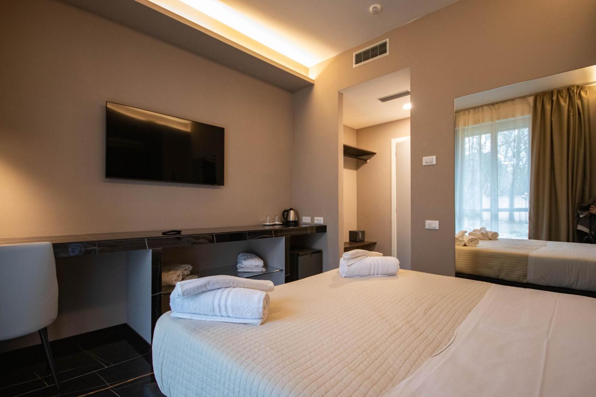 Emma Hotel Bologna Fiera กรานาโรโล เดลเลมิเลีย ภายนอก รูปภาพ