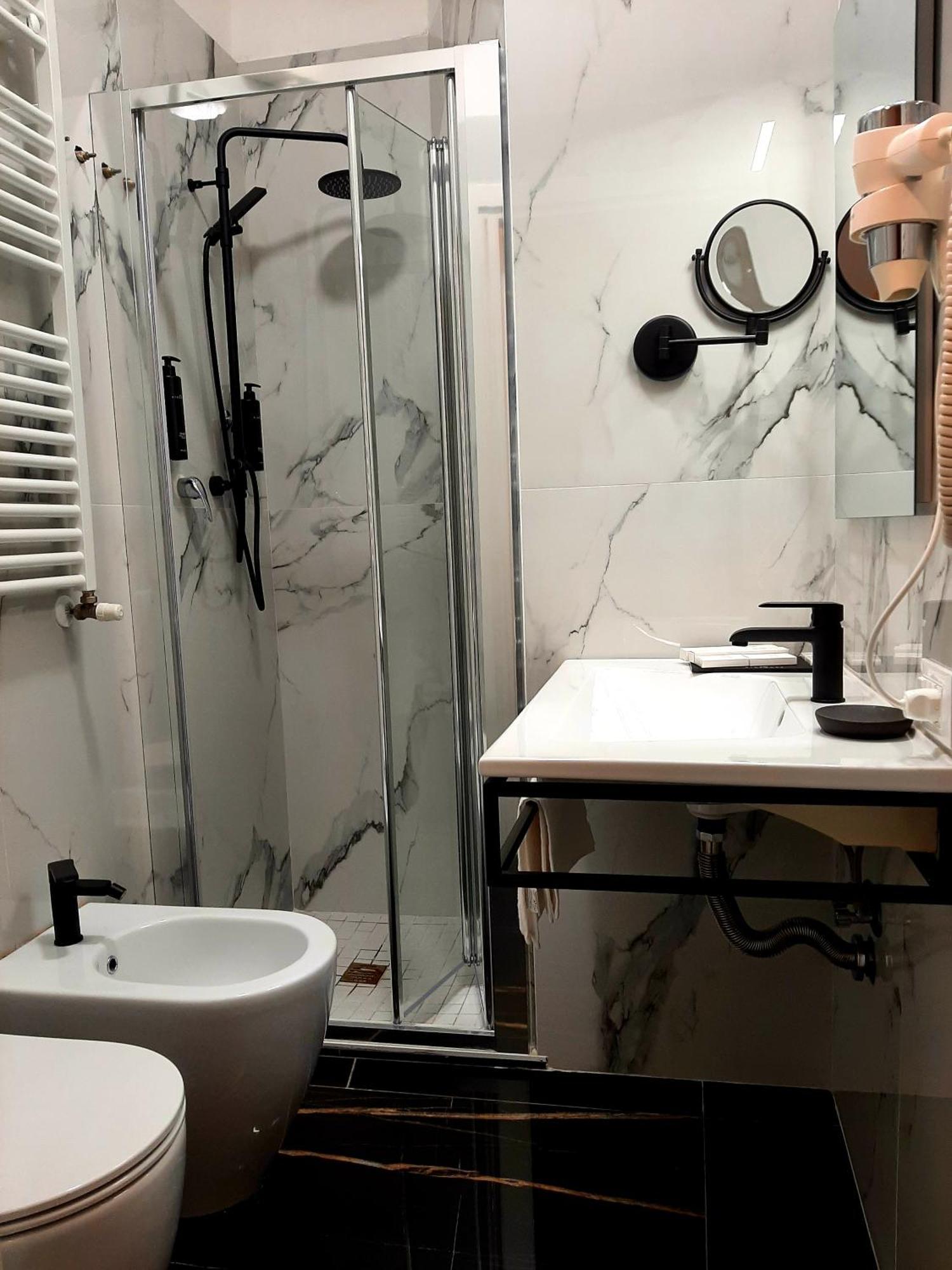 Emma Hotel Bologna Fiera กรานาโรโล เดลเลมิเลีย ภายนอก รูปภาพ
