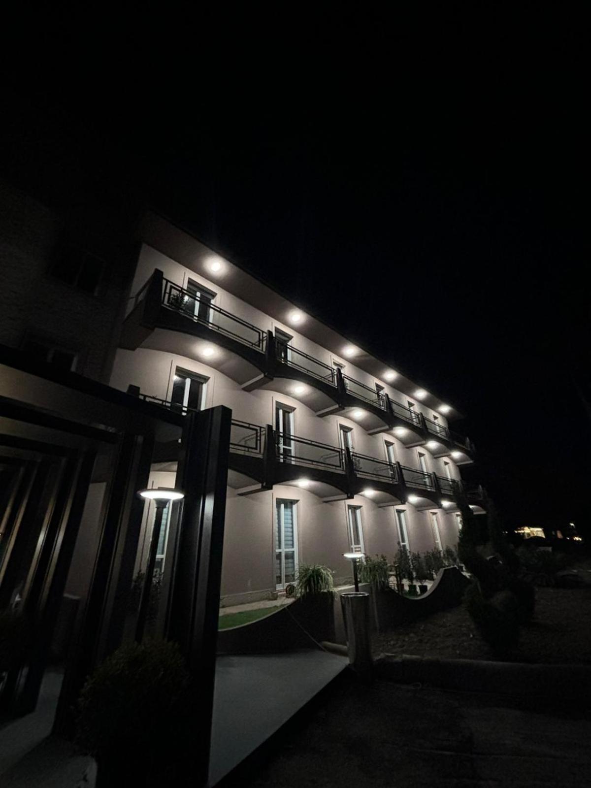 Emma Hotel Bologna Fiera กรานาโรโล เดลเลมิเลีย ภายนอก รูปภาพ
