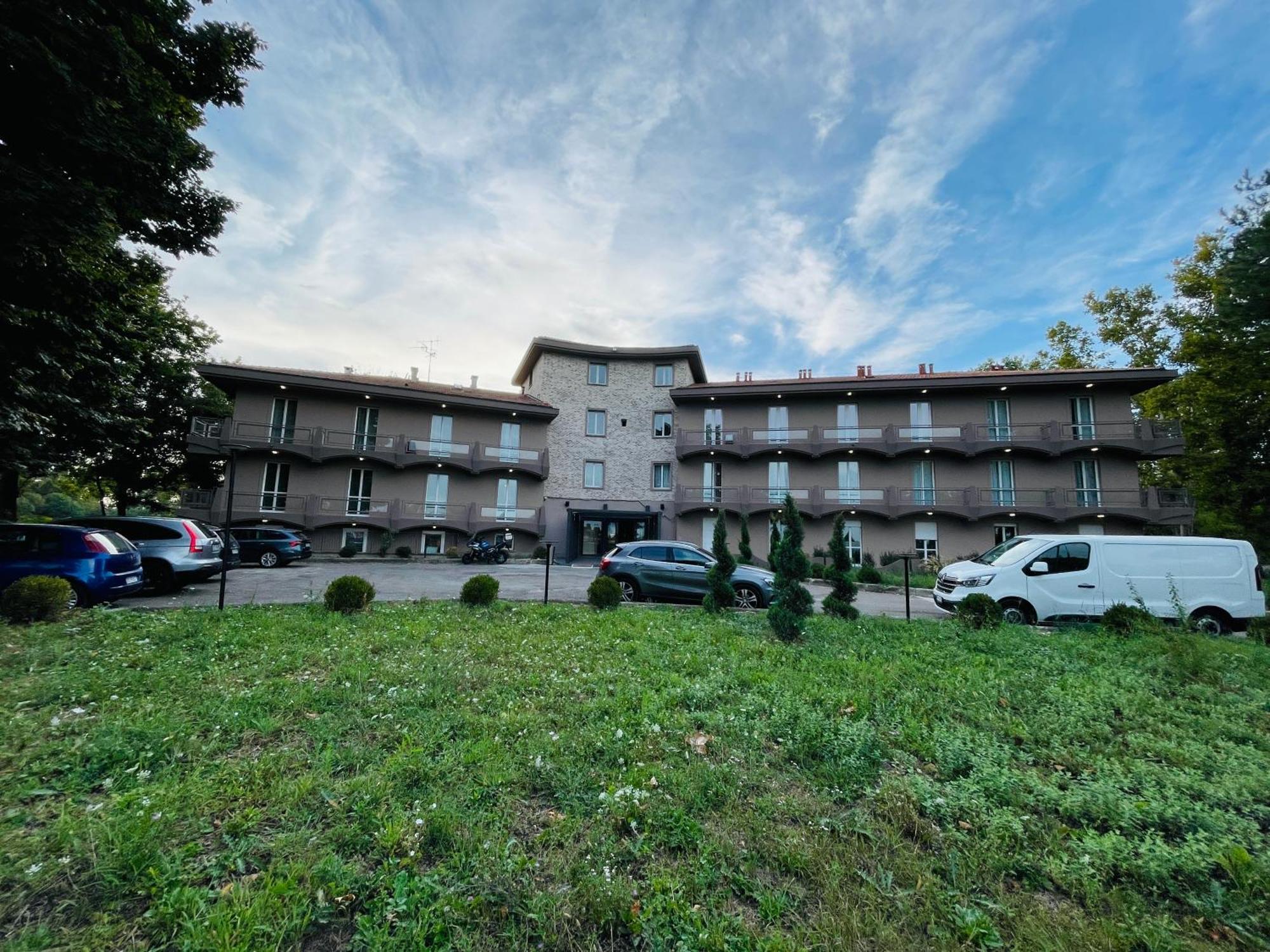 Emma Hotel Bologna Fiera กรานาโรโล เดลเลมิเลีย ภายนอก รูปภาพ